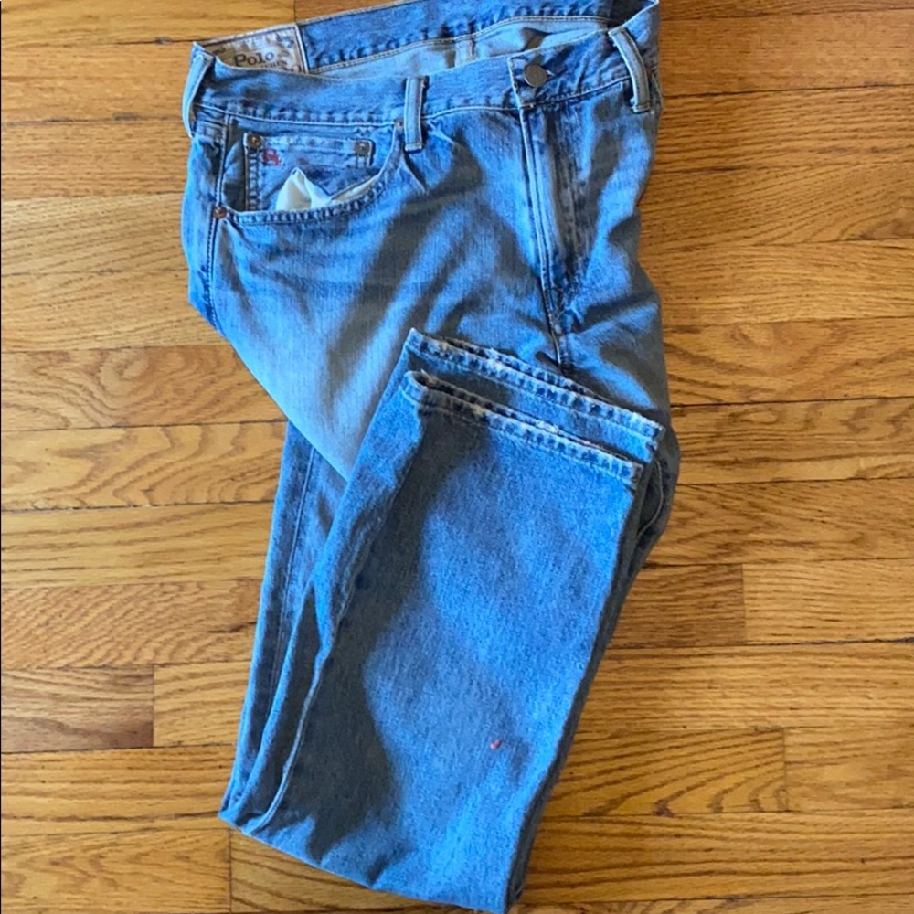 Men’s Hampton relaxed straight jean.